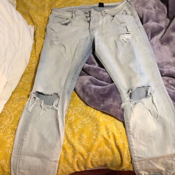 Men’s Ripped Jeans - Picture 2 of 5